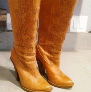 Jessica Simpson Abilene boots size 6B/38
